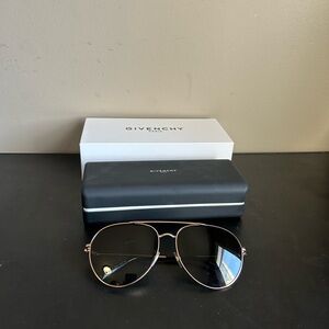 ❌SOLD❌Givenchy Sunglasses